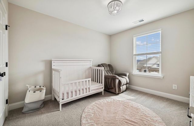 135 Santa Rosa Dr, Gallatin, TN 37066