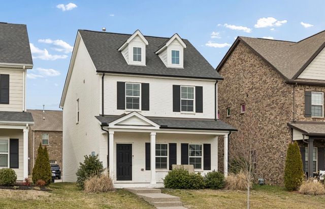 135 Santa Rosa Dr, Gallatin, TN 37066