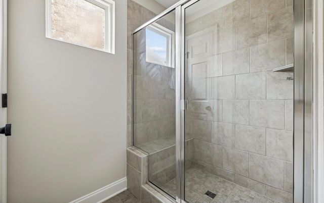 135 Santa Rosa Dr, Gallatin, TN 37066