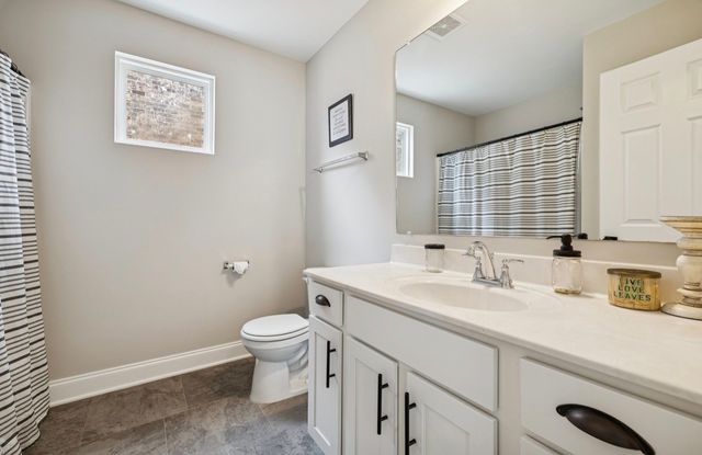 135 Santa Rosa Dr, Gallatin, TN 37066