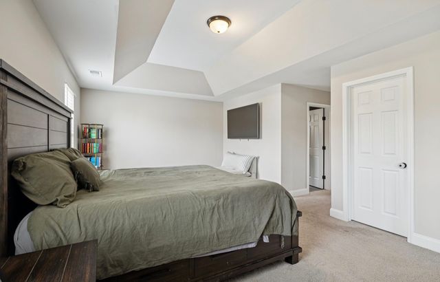 135 Santa Rosa Dr, Gallatin, TN 37066