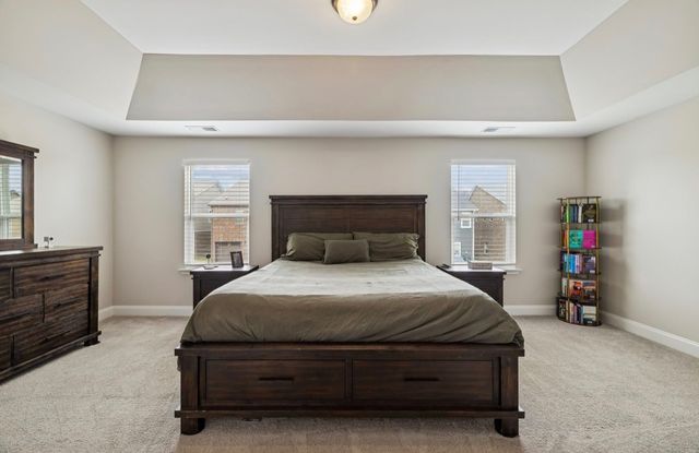 135 Santa Rosa Dr, Gallatin, TN 37066