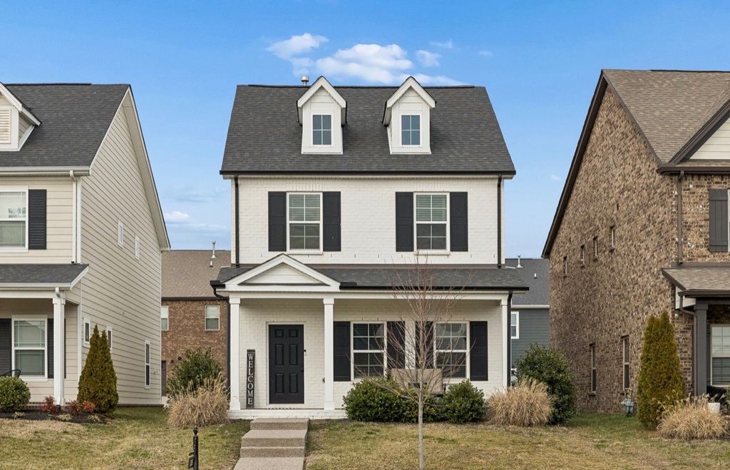 135 Santa Rosa Dr, Gallatin, TN 37066