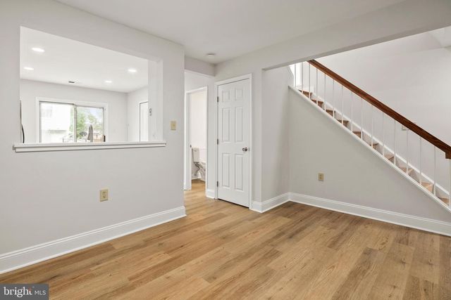 8684 VENOY CT, Alexandria, VA 22309