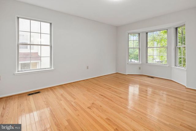 8684 VENOY CT, Alexandria, VA 22309