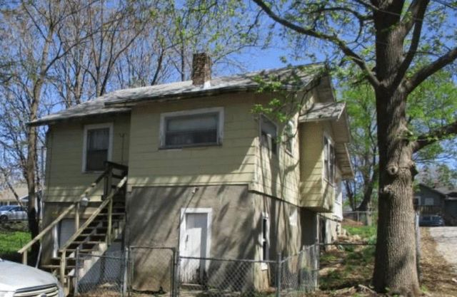 8356 Paseo Boulevard, Kansas City, MO 64131