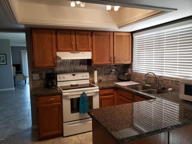 729 S Arrowwood Way, Mesa, AZ 85208