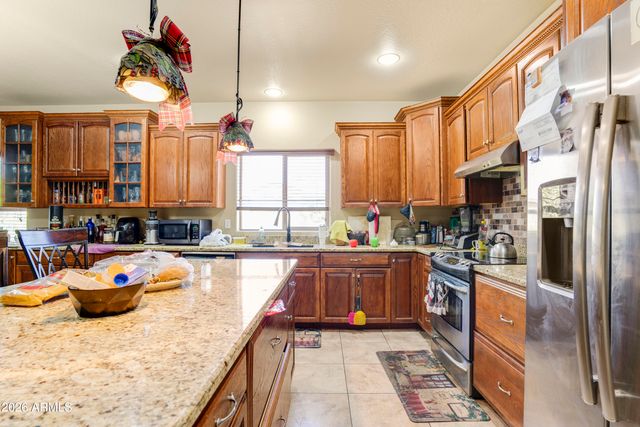 7612 N 81st Lane, Glendale, AZ 85303