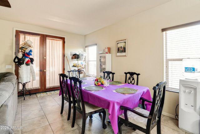 7612 N 81st Lane, Glendale, AZ 85303
