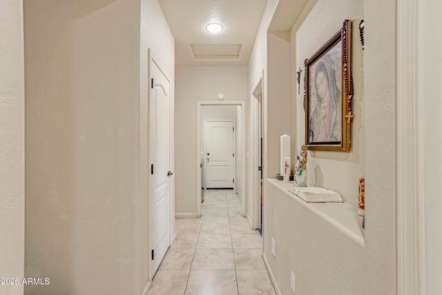 7612 N 81st Lane, Glendale, AZ 85303