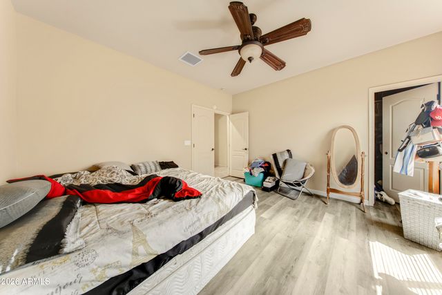 7612 N 81st Lane, Glendale, AZ 85303