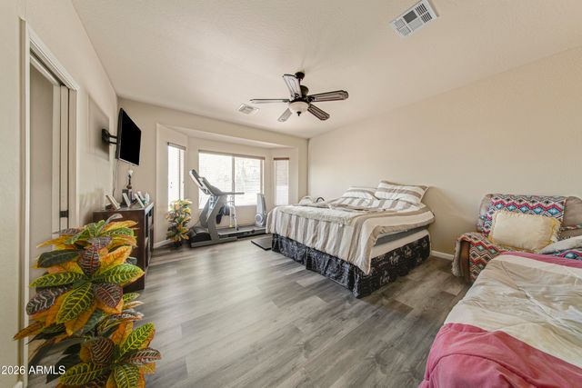 7612 N 81st Lane, Glendale, AZ 85303