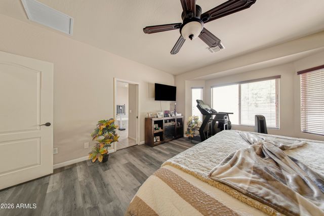 7612 N 81st Lane, Glendale, AZ 85303