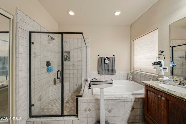 7612 N 81st Lane, Glendale, AZ 85303