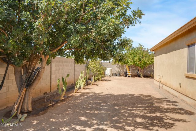 7612 N 81st Lane, Glendale, AZ 85303