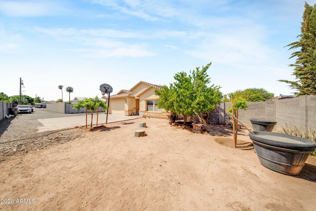 7612 N 81st Lane, Glendale, AZ 85303 — photo 3