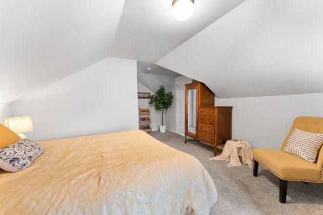 606 Indian Road, Davenport, IA 52802