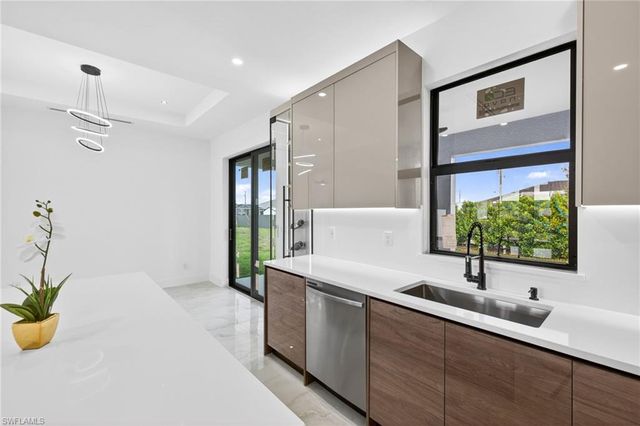 2223 NW 11th CT, Cape Coral, FL 33993