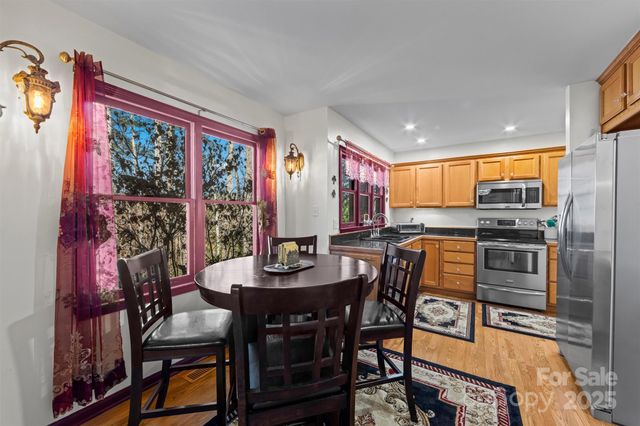 9 Meadow Wood Trail, Fletcher, NC 28732