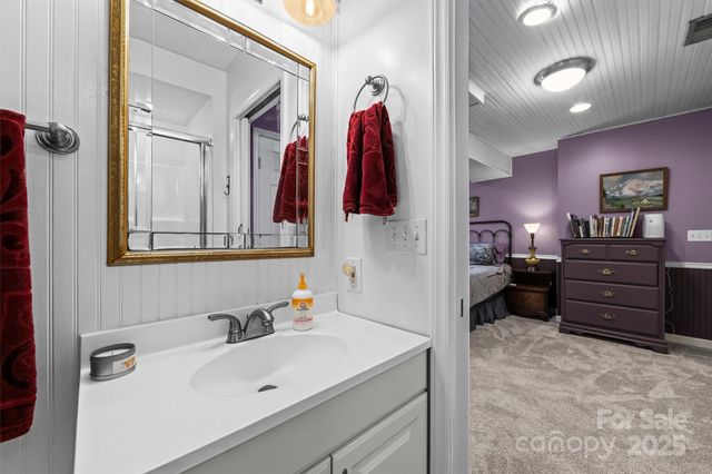 9 Meadow Wood Trail, Fletcher, NC 28732