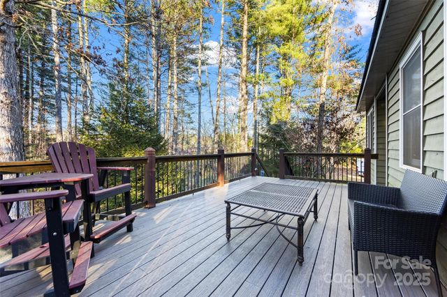 9 Meadow Wood Trail, Fletcher, NC 28732