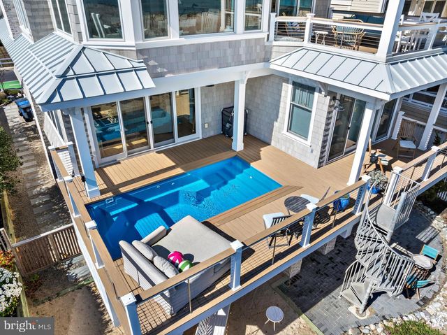 917 S ATLANTIC AVE, Beach Haven, NJ 08008