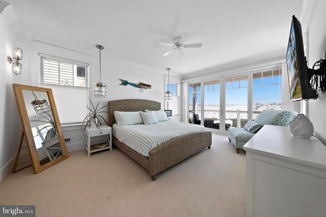 917 S ATLANTIC AVE, Beach Haven, NJ 08008