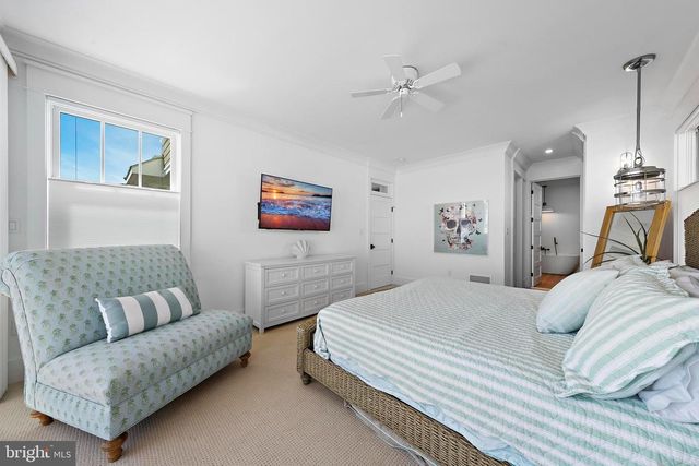 917 S ATLANTIC AVE, Beach Haven, NJ 08008