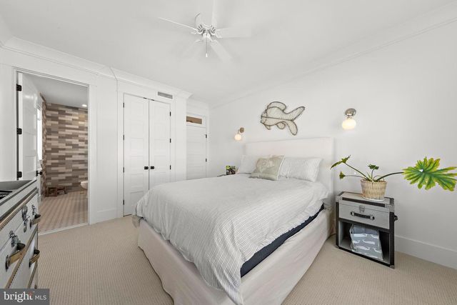 917 S ATLANTIC AVE, Beach Haven, NJ 08008
