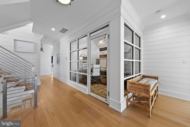 917 S ATLANTIC AVE, Beach Haven, NJ 08008