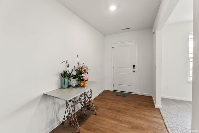 715 Aviation Drive, Ossian, IN 46777