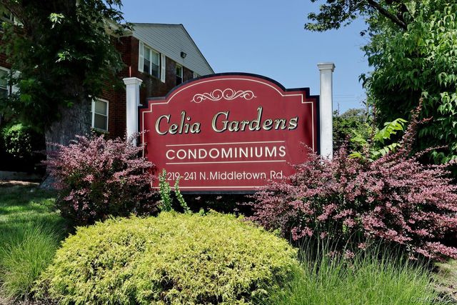 231 N Middletown Road H, Pearl River, NY 10965