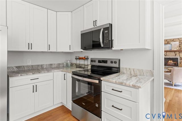 2703 Meeting Gate Ct, Midlothian, VA 23112