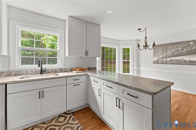 2703 Meeting Gate Ct, Midlothian, VA 23112