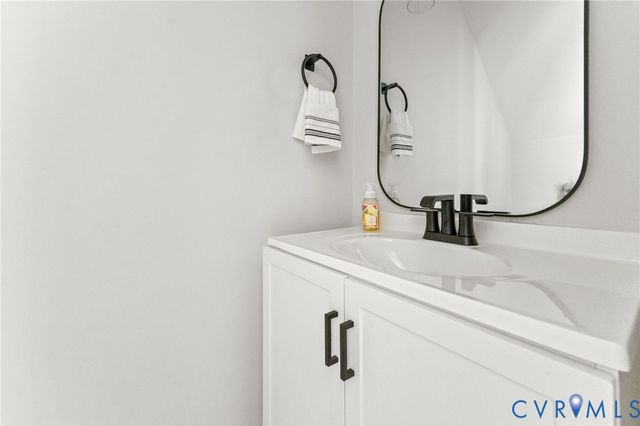 2703 Meeting Gate Ct, Midlothian, VA 23112