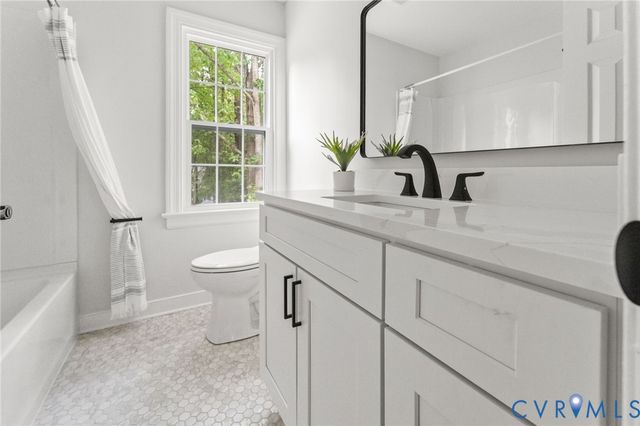 2703 Meeting Gate Ct, Midlothian, VA 23112
