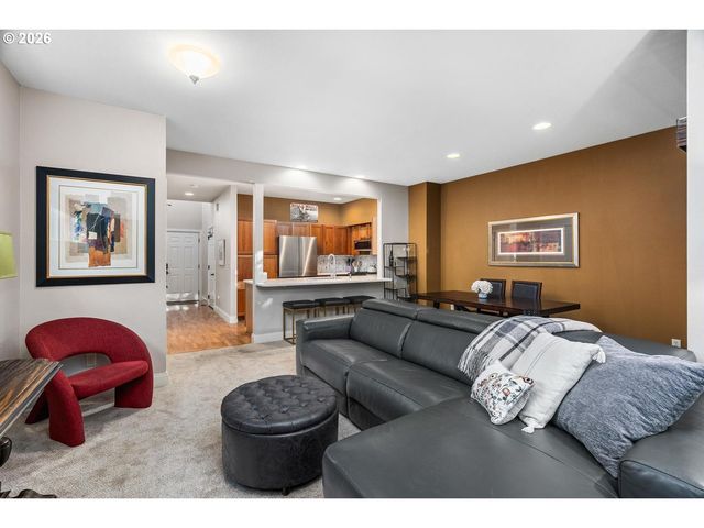 12210 Sw MEADER Way, Beaverton, OR 97008