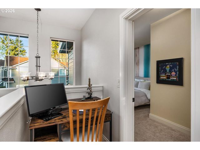 12210 Sw MEADER Way, Beaverton, OR 97008