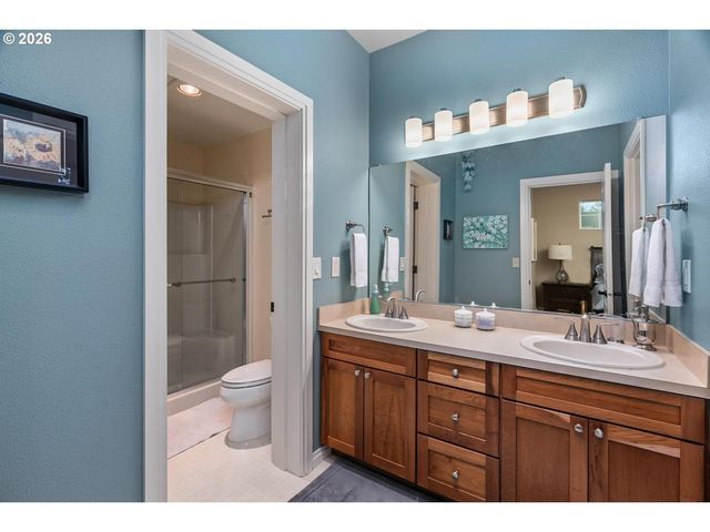 12210 Sw MEADER Way, Beaverton, OR 97008