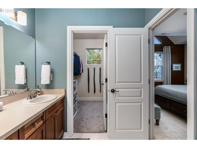 12210 Sw MEADER Way, Beaverton, OR 97008