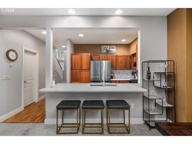 12210 Sw MEADER Way, Beaverton, OR 97008