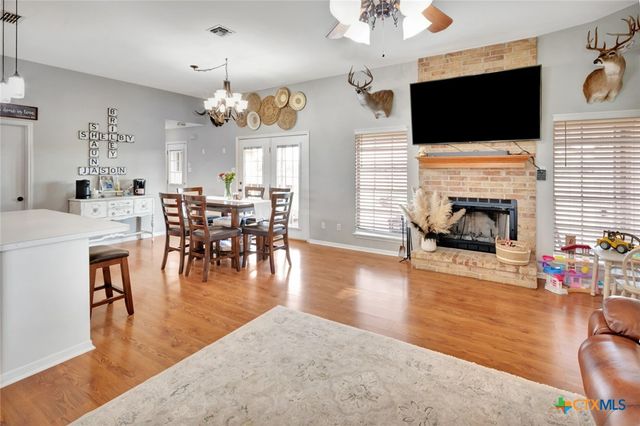 399 Keefe Road, Victoria, TX 77905