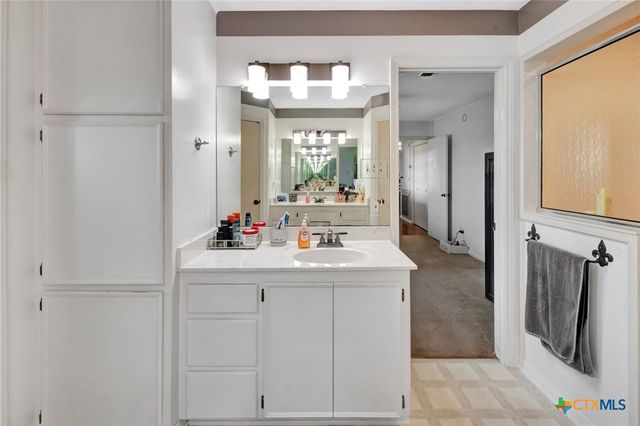 399 Keefe Road, Victoria, TX 77905