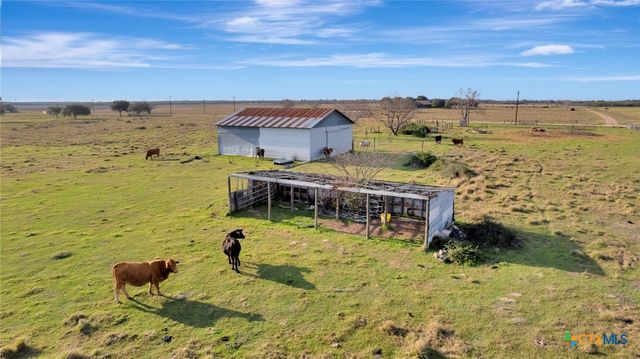 399 Keefe Road, Victoria, TX 77905