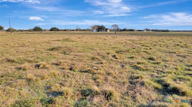 399 Keefe Road, Victoria, TX 77905