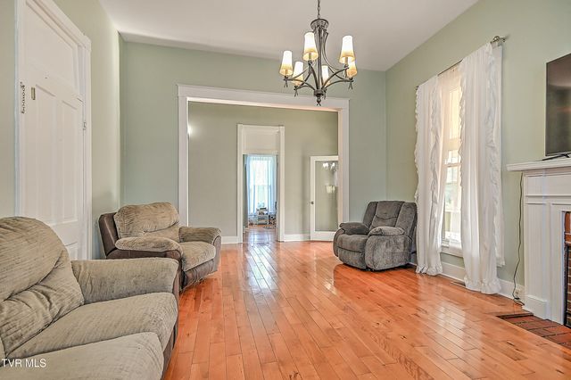 316 West Jackson Street, Gate City, VA 24251