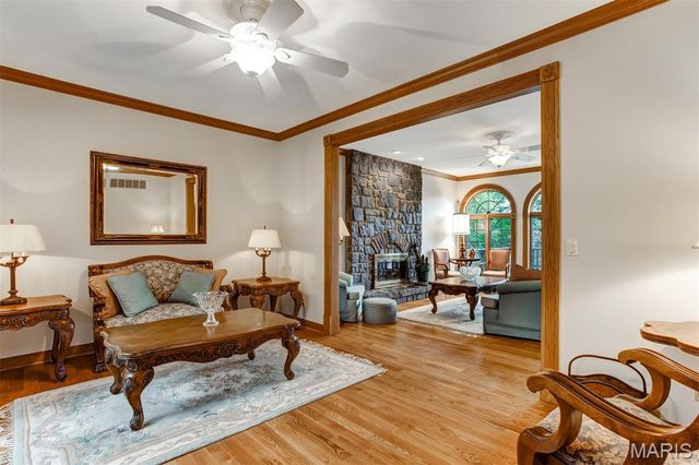 1075 Eureka Road, Eureka, MO 63025