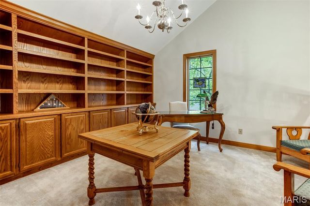 1075 Eureka Road, Eureka, MO 63025