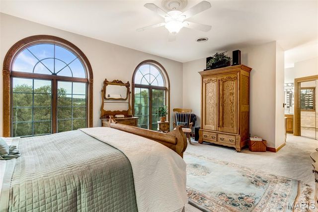 1075 Eureka Road, Eureka, MO 63025