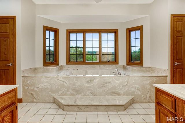 1075 Eureka Road, Eureka, MO 63025